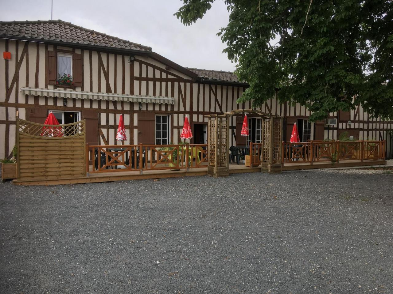 La Petite Auberge Chatelraould-Saint-Louvent Luaran gambar